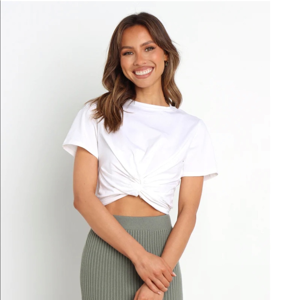 Petal and Pup Brinnie crop top white size medium